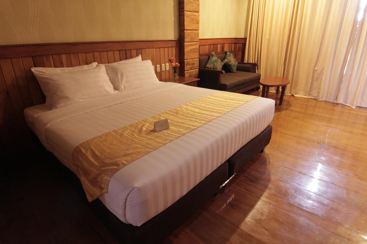 Alta D' Tagaytay Hotel Tagaytay City Buitenkant foto